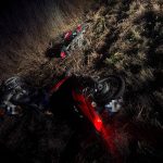 Se ocultaban en pastizales con motos robadas